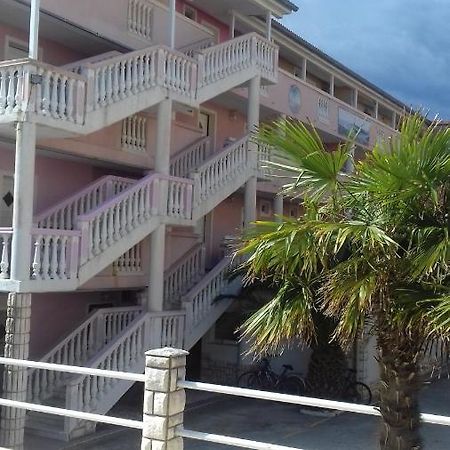 מדולין Apartment Leona מראה חיצוני תמונה